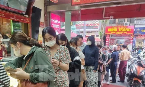 Giá vàng tăng sôi sục, cách nào 'hạ nhiệt' lúc này?