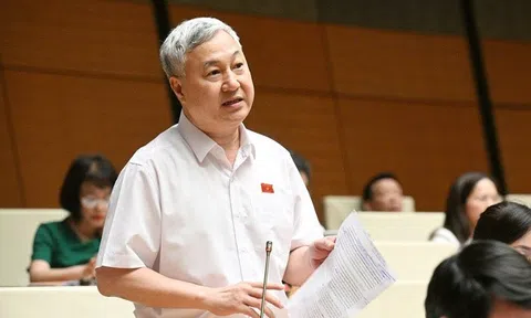 Lãng phí ngân sách khi tiền nằm im trong két, nợ vẫn phải trả lãi