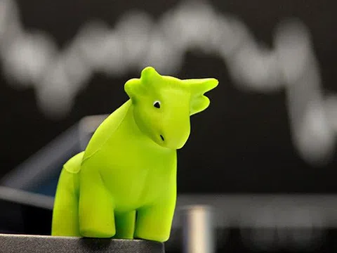 Cổ phiếu họ dầu khí "xanh mướt", VN-Index tiếp đà tăng hơn 7 điểm, áp sát mốc 1.470
