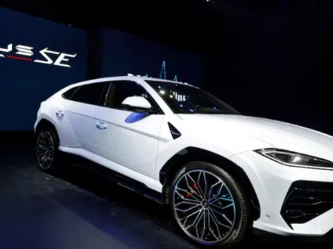 Một quốc gia châu Á đang trở thành ‘mỏ vàng’ mới nổi cho xe sang: Lamborghini cháy hàng đến năm 2027, độ tuổi trung bình mua Maybach dưới 38