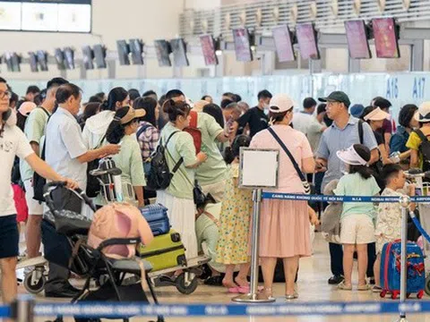 Giá vé máy bay Việt Nam bao giờ giảm?