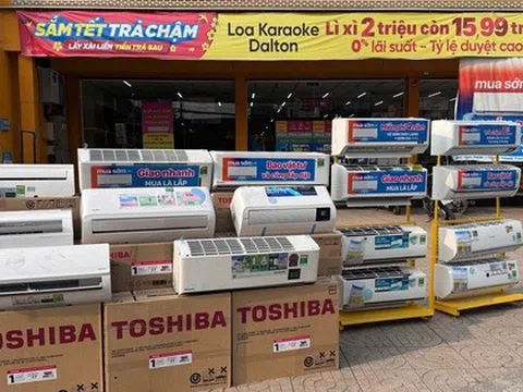 Vào mùa nóng, máy lạnh vẫn ế dài