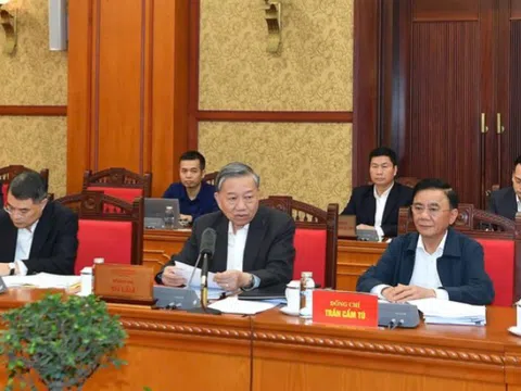 Bố trí cán bộ có trình độ, năng lực về khoa học, kỹ thuật vào cấp uỷ các cấp