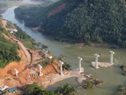 Thi công “3 ca 4 kíp”, đẩy nhanh tiến độ cao tốc Tuyên Quang - Hà Giang