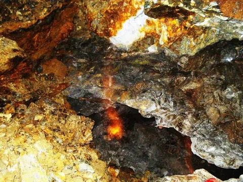 Bất ngờ về trữ lượng vàng vừa phát hiện tại Việt Nam, hai tỉnh nào dẫn đầu về số mỏ "kho báu"?