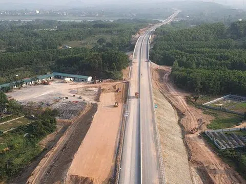 Đẩy nhanh tiến độ thi công dự án cao tốc qua tỉnh Quảng Bình