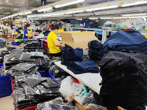 Doanh nghiệp họp khẩn tìm giải pháp ứng phó thuế suất 46%