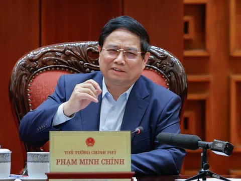 Họp về mức thuế đối ứng 46% của Hoa Kỳ, Thủ tướng yêu cầu thành lập ngay tổ phản ứng nhanh