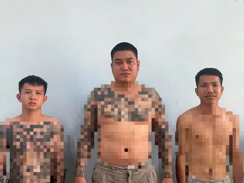 Bắt, khám xét khẩn cấp nơi ở của Phạm Dương Việt Anh và đồng phạm vụ chặn ô tô, làm bị thương bé 2 tuổi