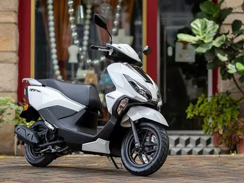 Honda bất ngờ tung ra mẫu xe tay ga 125 cc nhìn giống như con lai giữa Honda Air Blade và Honda Lead nhưng giá thì chưa tới 40 triệu đồng
