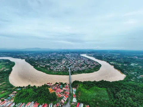Từ vùng trũng thành điểm nóng đầu tư, mảnh đất có "hình sông thế núi" độc đáo tăng tốc, 4 KCN sắp ra mắt