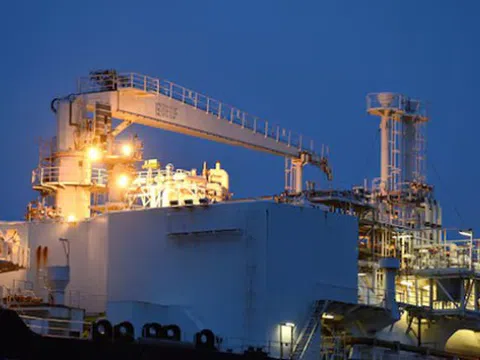 Sóng gió lại đến với dầu Nga: Giá bất ngờ lao xuống 50 USD/thùng, một động thái của OPEC khiến thị trường 'hỗn loạn'