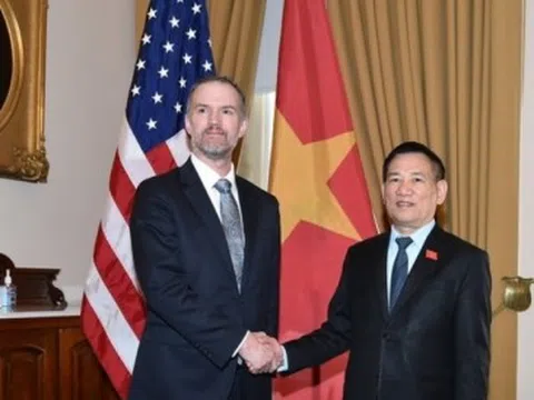 Mỹ tạm dừng áp thuế đối ứng với Việt Nam trong 90 ngày