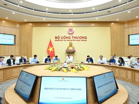 Bộ Công Thương họp cùng Vingroup, THACO, FPT, Apple, Intel bàn giải pháp tháo gỡ khó khăn khi Hoa Kỳ áp thuế đối ứng