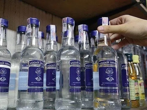 Ông chủ rượu Vodka báo lãi kỷ lục nhờ thanh lý tài sản
