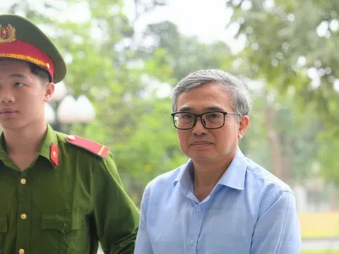 Vụ EVN thiệt hại hơn 1.000 tỷ đồng: Cựu Thứ trưởng Bộ Công Thương Hoàng Quốc Vượng lĩnh 6 năm tù