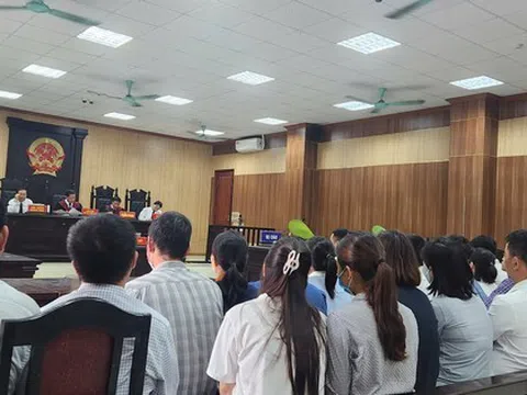Cựu Giám đốc Chi nhánh Văn phòng đăng ký đất đai TP Sầm Sơn và 43 bị cáo chuẩn bị hầu toà