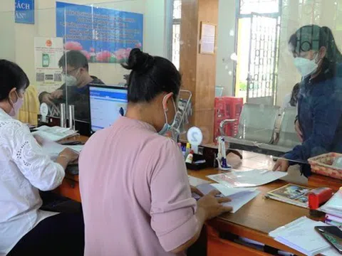 2 nhóm công chức phải nghỉ việc trước khi kết thúc lộ trình sắp xếp