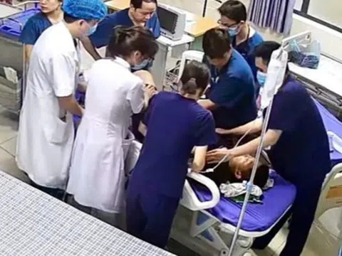 Vụ người bố tấn công y, bác sĩ đang cấp cứu con trai mình: Kết quả điều tra của công an