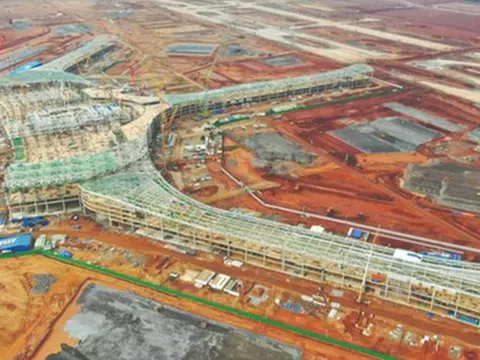 Sân bay Long Thành vừa được điều chỉnh gì?
