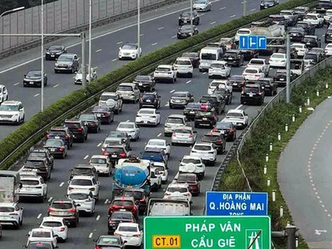 Ô tô cũ vào nội đô: Phải bước qua 'ải' khí thải
