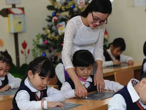 Quy định mới về chế độ trả lương dạy thêm của giáo viên