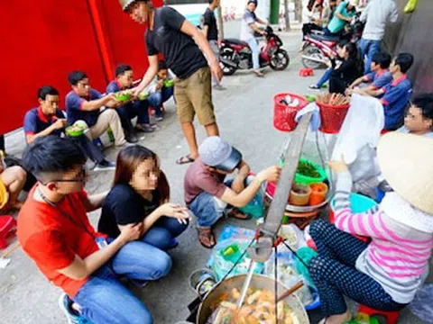 Đề xuất phạt 5-7 triệu đồng nếu tiếp xúc thực phẩm không cắt ngắn móng tay, đeo đồng hồ, vòng, lắc