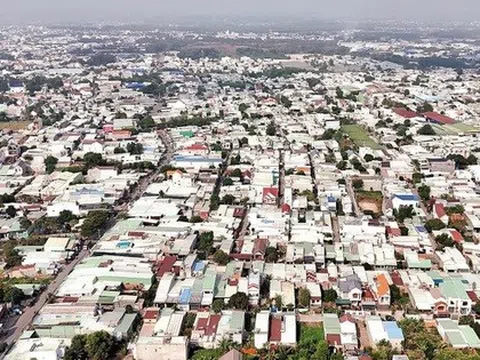 Bắt một chủ tịch phường ở Đồng Nai