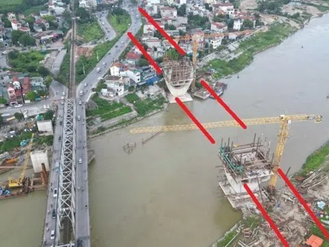 Cầu Đuống mới vẫn chơi vơi hai trụ cầu, chưa thể làm đường kết nối