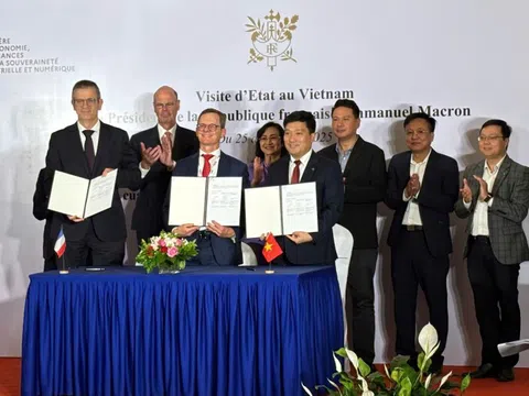 Viettel ký kết hợp tác quốc phòng với công ty vũ khí đa chức năng của Pháp