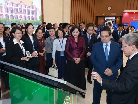 Giải pháp tài chính số OCB nổi bật tại sự kiện chuyển đổi số ngành ngân hàng 2025