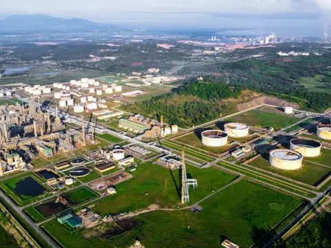 Doanh nghiệp Việt sản xuất nhiên liệu đặc chủng cho máy bay phản lực, tàu ngầm