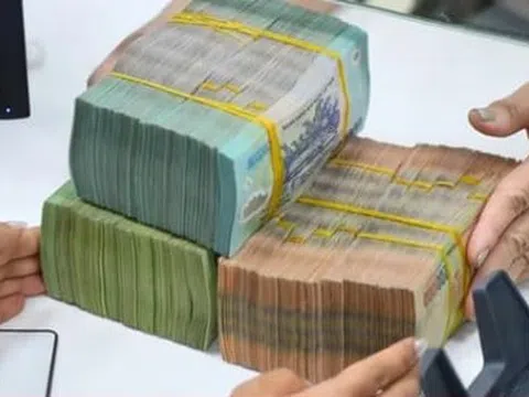 Nghỉ hưu trước tuổi, nhân viên lái xe cấp sở tại Bình Định nhận gần 1 tỷ đồng