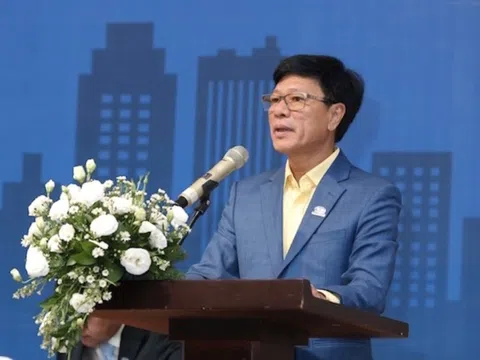 Chủ tịch "trùm" nhà ở xã hội Hoàng Quân mua xong 25 triệu cổ phiếu HQC
