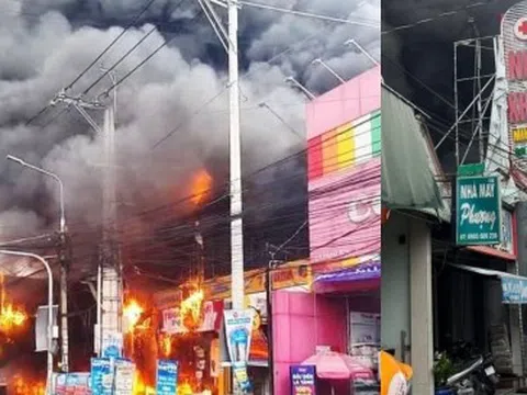 Cháy lớn tại siêu thị Điện máy Xanh ở Đồng Nai