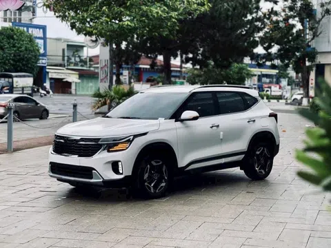 Kia Seltos giảm giá tới 55 triệu đồng tại Việt Nam: Bản 'base' thực tế còn 569 triệu, đua lập sàn giá phân khúc với Xforce, Creta