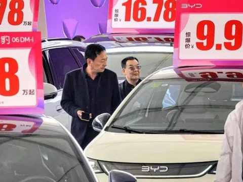 “Tôi chạy xe điện vì nghèo”: Chỉ 1 câu nói đã lý giải vì sao Trung Quốc đi trước nhân loại những 10 năm