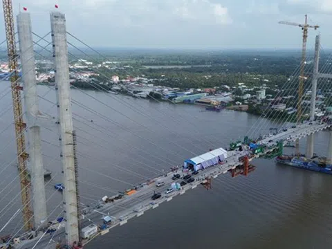 Dự án giao thông đua nhau về đích