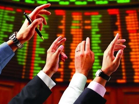 Một cổ phiếu Bluechips bị tự doanh CTCK "xả" hàng trăm tỷ trong phiên 23/7