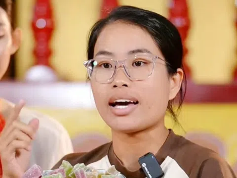 Lê Thị Thu Hòa lên tiếng sau khi được “minh oan”, hiện bán cà phê dạo nuôi con, ra đường phải bịt kín mặt